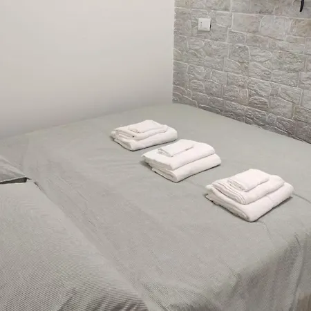 Mirosa Mini Loft Self Check In Apartman